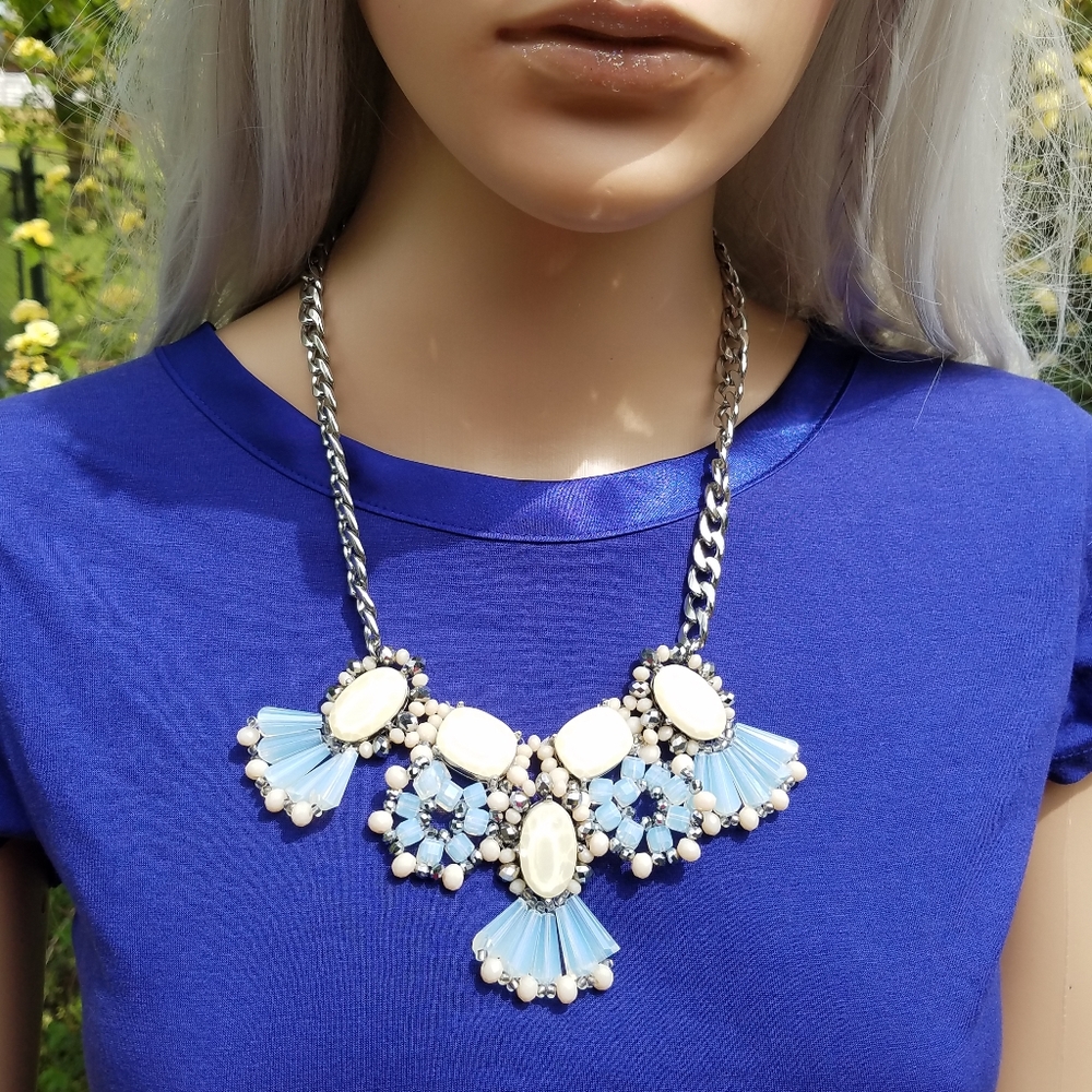 Statement Necklace - Picture 1 of 2